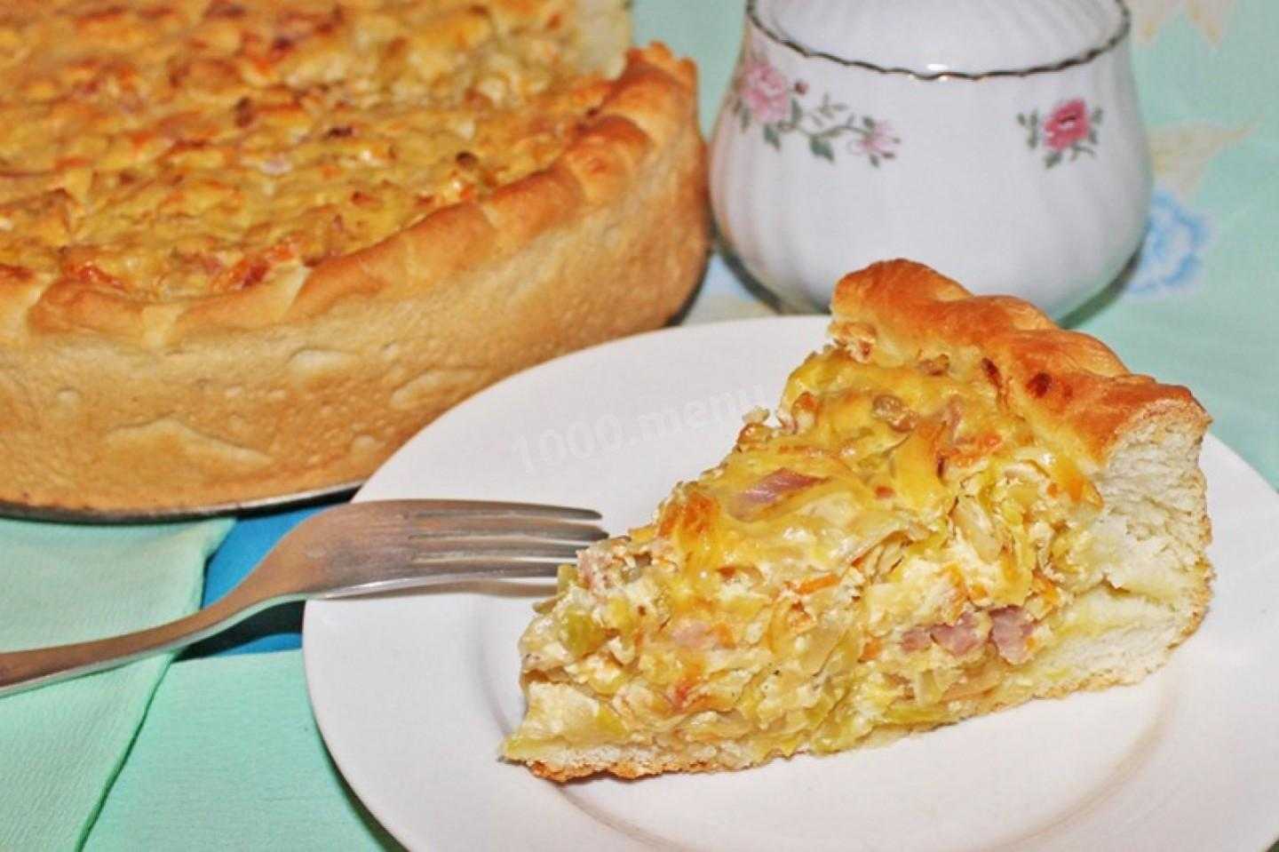 Пирог из слоеного теста с капустой и яйцом в духовке пошаговый рецепт с фото
