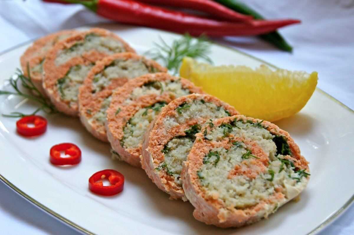 Самые вкусные бутерброды со шпротами – 16 простых рецептов на праздничный стол с фото