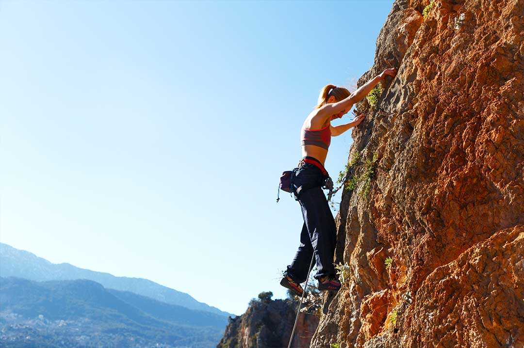 Climb a high mountain. Гейкбаири скалолазание. Гейкбаири Турция. Скалолазание в Анталии. Колоны скалолазание Гейкбаири.