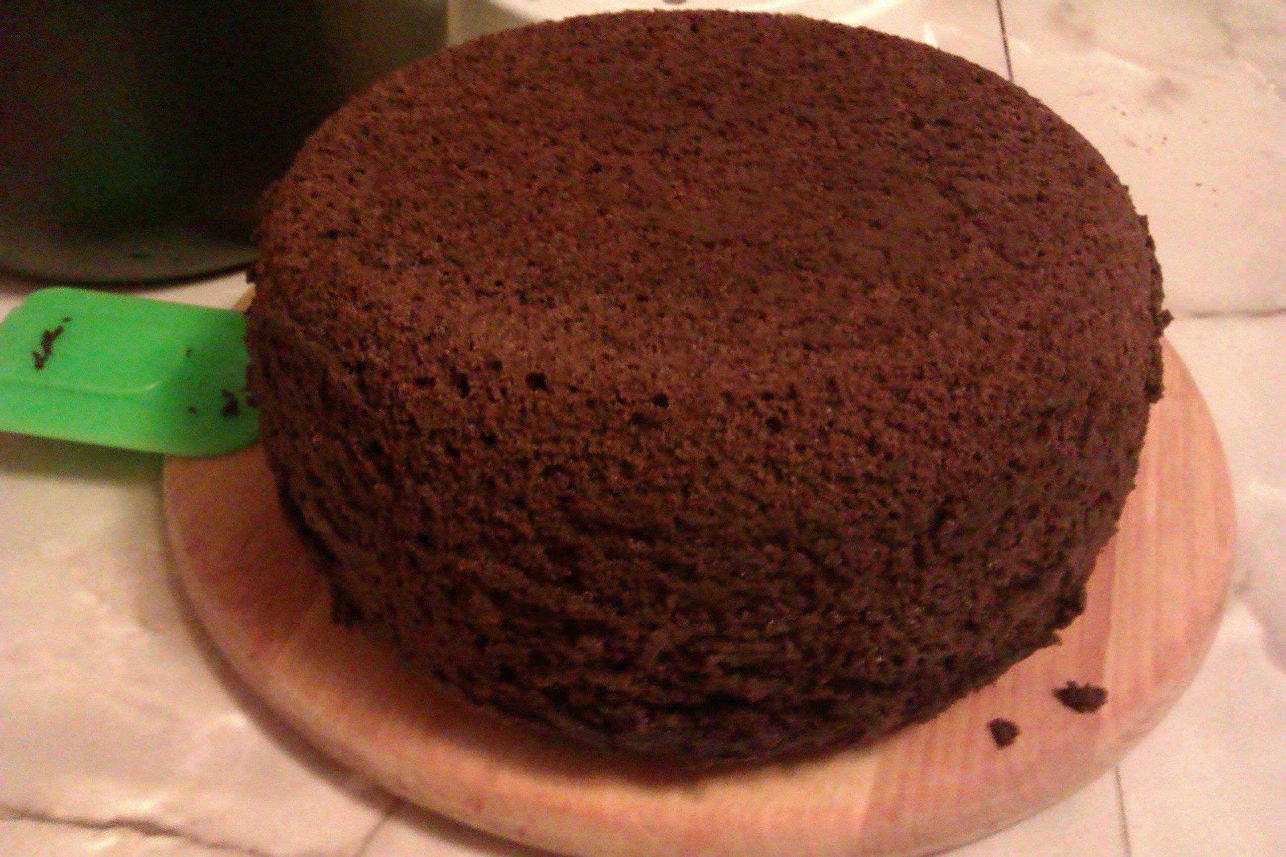 Торт в мультиварке рецепт с фото. Шоколадный шифоновый бисквит торт. Шоколадный бисквит для торта в мультиварке. Шифоновый бисквит с какао. Шоколадный бисквит в мультиварке.