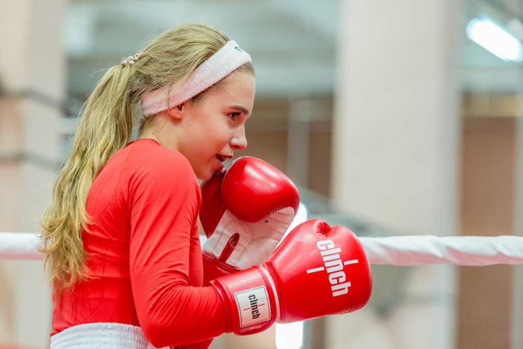 Девушка 13 лет бокс