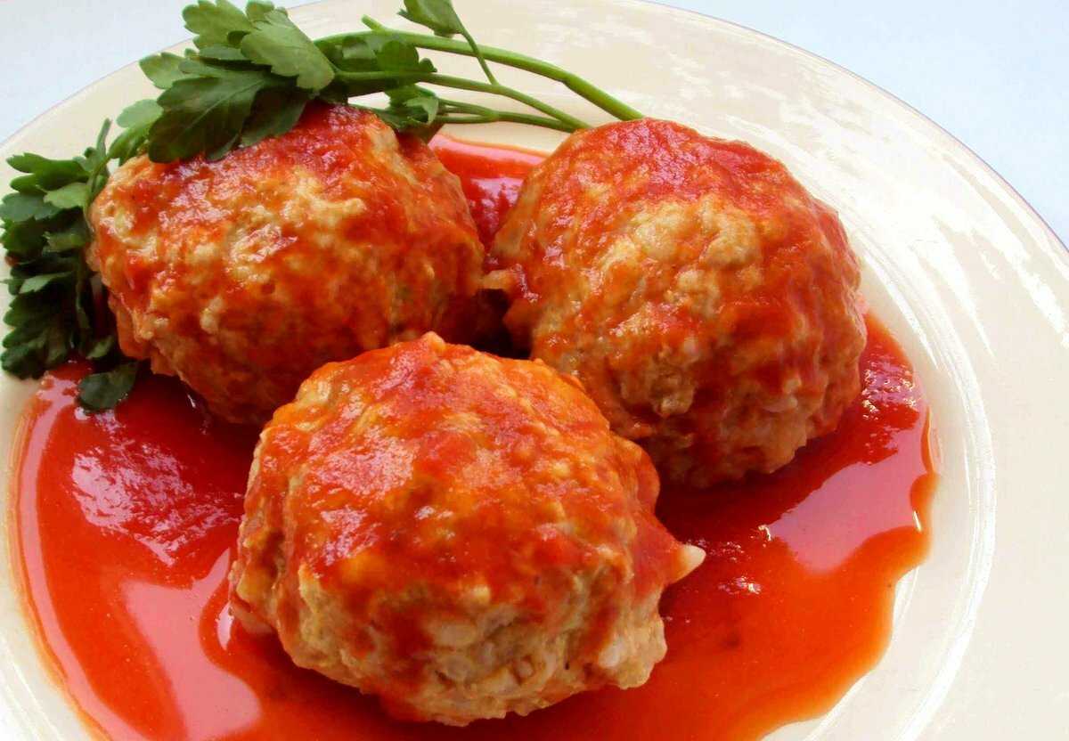 Рыбные тефтели: вкусные, нежные, с подливкой