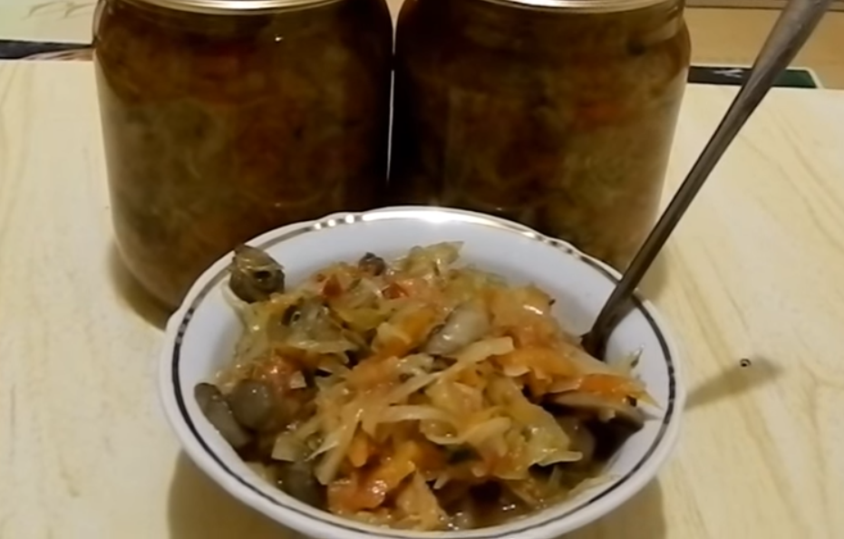 Солянка из капусты с грибами на зиму и к столу: 5 рецептов быстро и вкусно