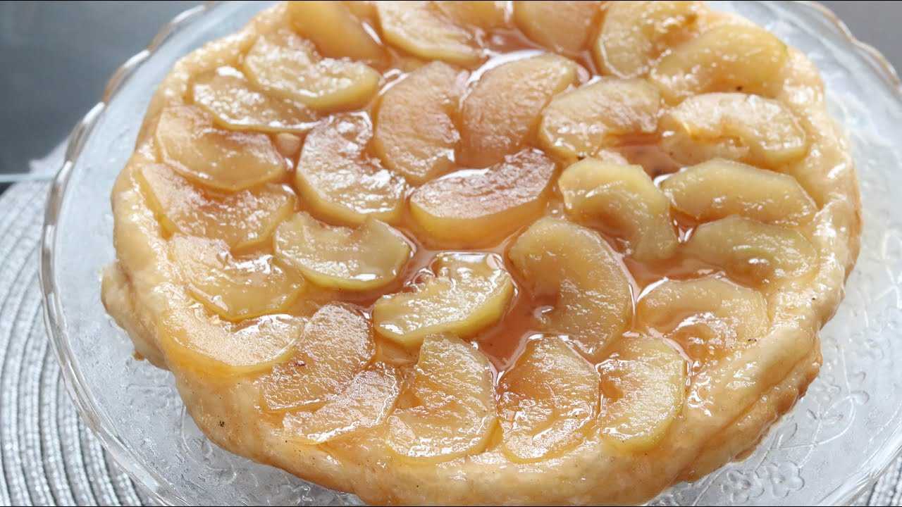 Яблочный пирог - простые рецепты в яблочного пирожка в духовке с фото