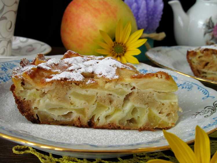 Пирог на кефире с творогом и яблоками в духовке рецепт с фото