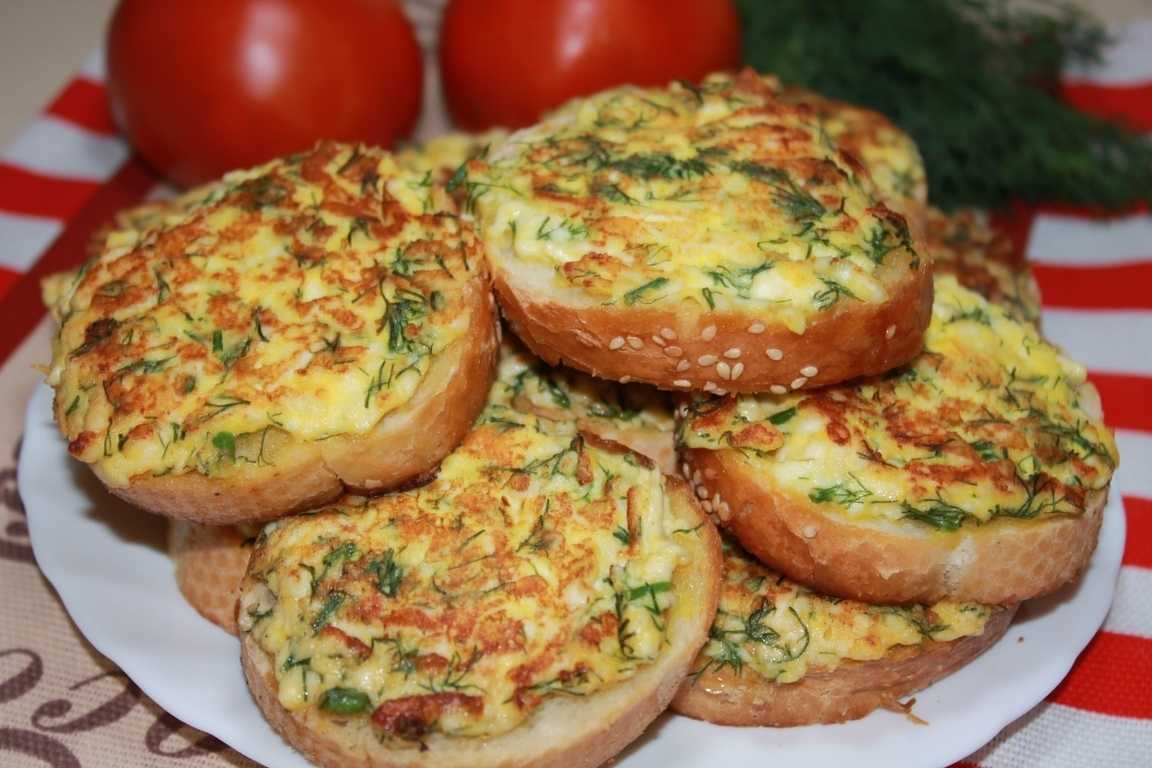 Что приготовить на завтрак быстро и вкусно из яиц? 15 идей на скорую руку