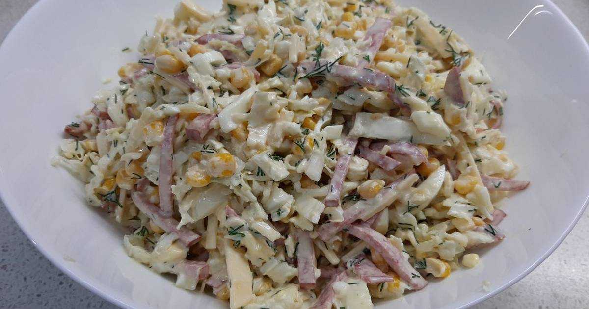 Салаты с кальмарами и ананасами: 8 рецептов вкуснейшей закуски